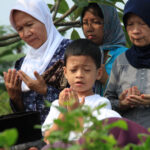 Allahumma firlahu warhamhu wa'afihii wafuanhu...