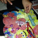 Dony mengiris bawang